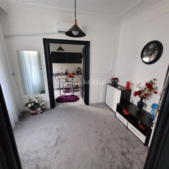 - Casa cu 5 camere, zona centrala. - 3