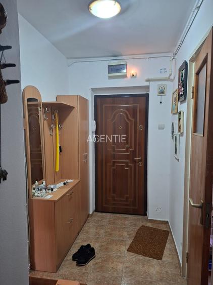 Titan-aleea Rotunda-langa scoala 195(Hamburg) - 4