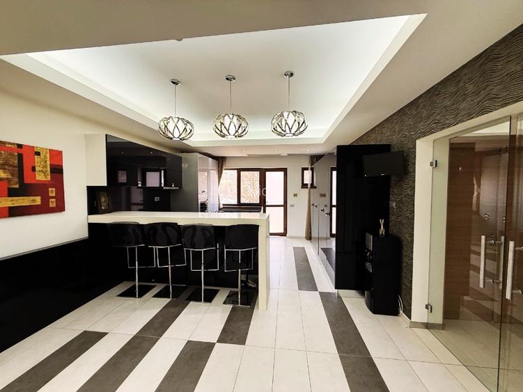 PROPRIETAR, apartament 3 camere mobilat, zona semicentrală, 5 minute de metrou - 12