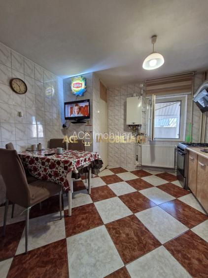 4 Camere | Vitan Mall | 2 Balcoane | Aproape de centru | Proximitate Metrou |  - 5