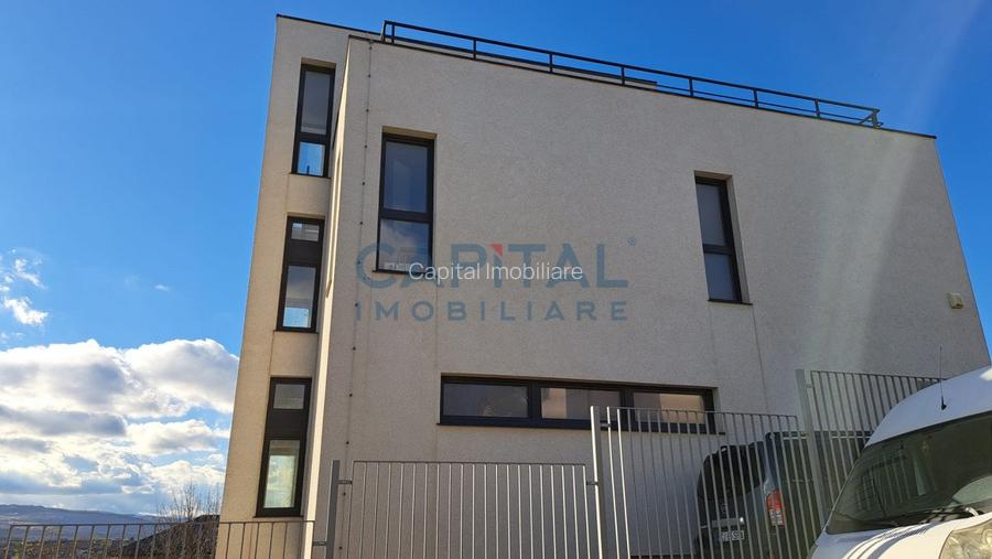 Casa remarcabila, 297 mpu, terasa pe acoperis, garaj, panorama - 3