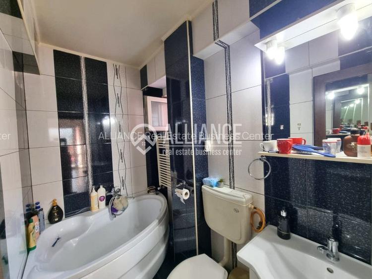 Brătianu Constanta(COD 07) Vila -  P+1+M cu 7 camere - 16