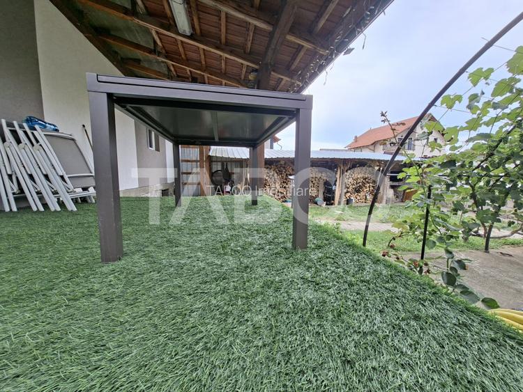Casa de vanzare cu 4 dormitoare 2 bai si pivinita in Selimbar - 17