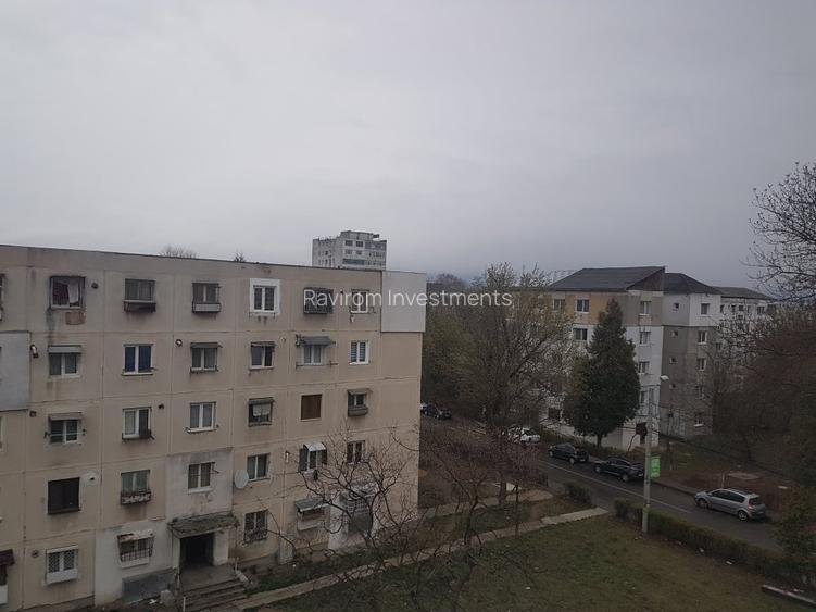 Garsoniera confort trei, in bloc de garsoniere, semimobilata, pe Stadionului 5 - 9