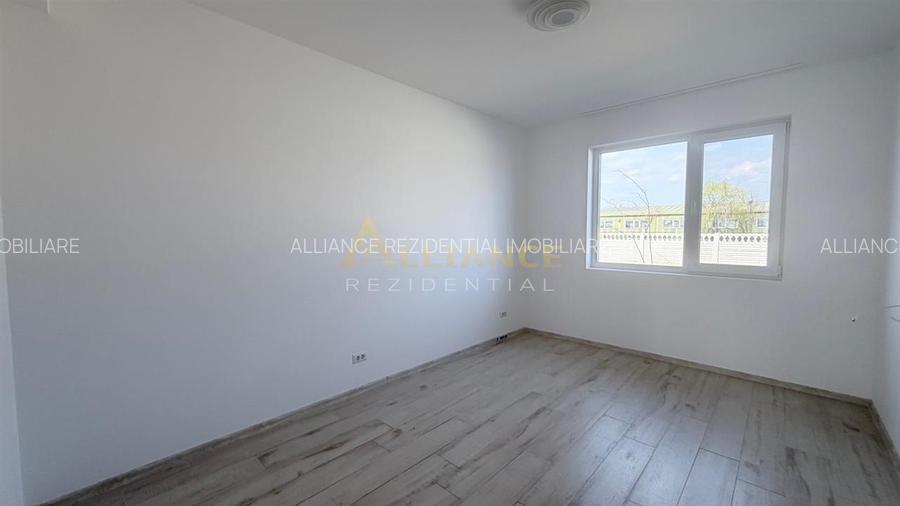 Casa Individuala - 3 camere, 2 bai, pompa de caldura, panouri solare - 6