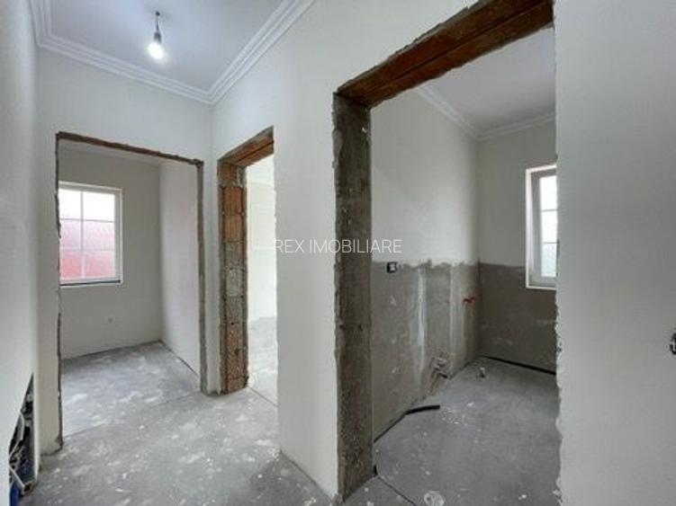 Duplex desparțit - 5 camere și 3 băi- Moșnița Nouă - 9