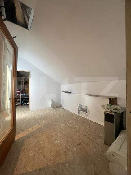 Casa cu 5 camere, 217 mp utili, 1396 mp teren, Cartierul Primaverii