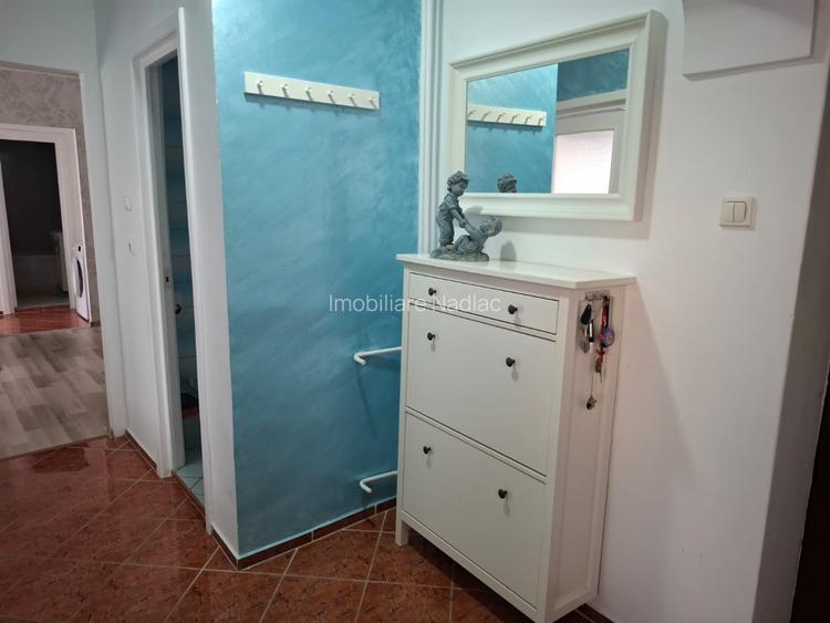 Apartament renovat recent 3 camere etaj 2 in Nădlac - 8