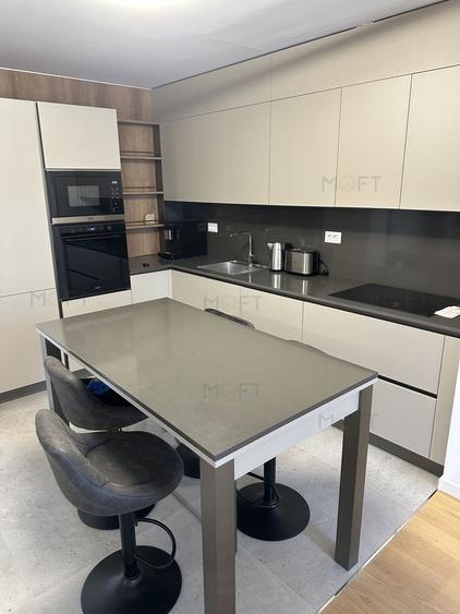 Apartament 2 camere lux Up-Site vedere către lac loc de parcare