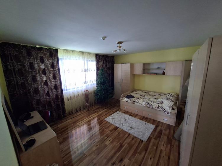 Casă de vânzare în Pipera - 5 camere, ideală pentru familie