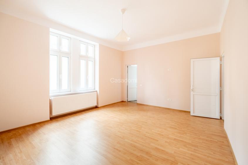 Apartament elegant in cladire cu arhitectura istorica  - 9