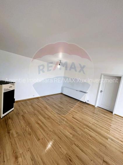 Casa cu 2 camere de vânzare - 3