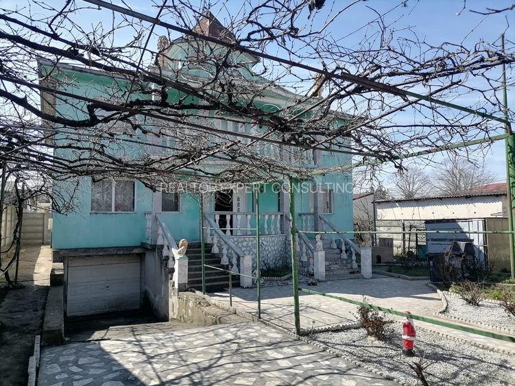 Vila S+P+1, cu teren mare, situata central in Eforie Sud, ideal pensiune. - 16