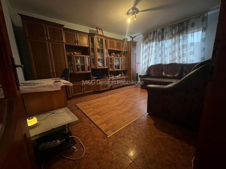 Apartament 1 camera decomandat– Zona Blascovici, etaj 3 - 2