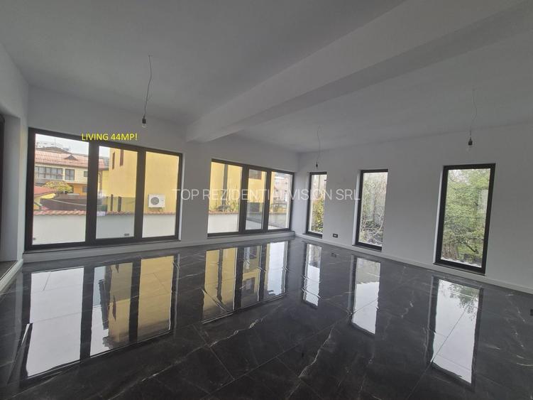 VILA PREMIUM INDIVIDUALA + CURTE LIBERA 200MP. / PARCUL TEILOR! - 3