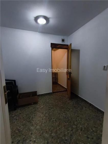 Casa 160 Mp Zona Exclusivista Zona Linistita Semicentral Curte Locuri de Parcare - 21