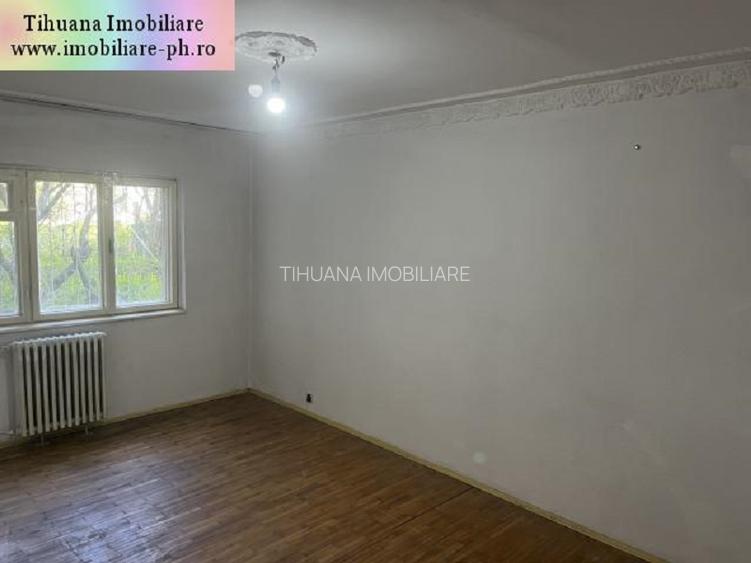 Apartament 3 camere de vanzare : 9 Mai-(Padina) - 2