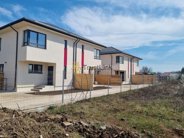 Casă intrare Berceni strada Macului 2 minute de bulevardul 1 Mai - 2