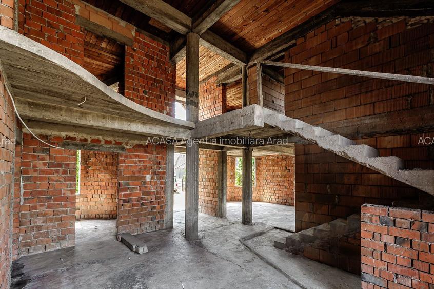 Două case pe Calea Radnei comision 0 - 13