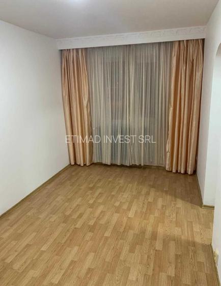 Km..4-5 - Piata -    Apartament 2 camere +boxa - 63000 euro - 3