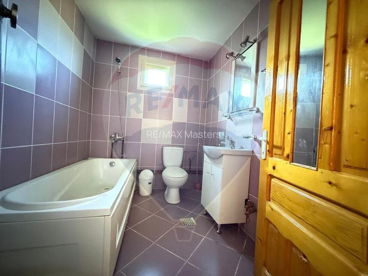 Casa cu Teren 2288 MP GURA HUMORULUI - 7