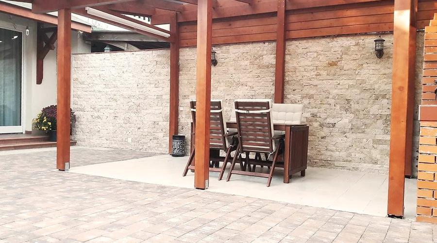 Casa de vanzare American Village, 5 camere, renovata, parcari, statie EV