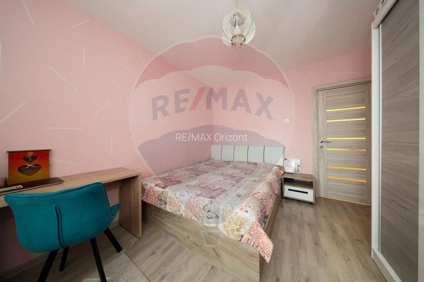 Apartament cu 3 camere de vânzare în zona Vlahuta - 5