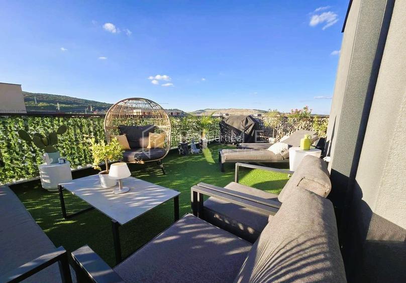 Penthouse 120 mp utili, 4 camere, cu terase generoase 60 mp, Unirii - 11