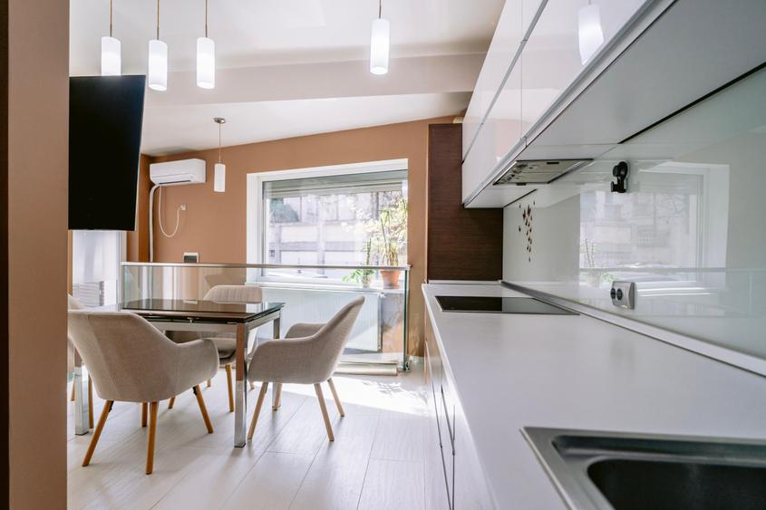 CASA DEOSEBITA IN ZONA REZIDENTIALA - PLANTELOR - MANTULEASA - ARMENEASCA - 7