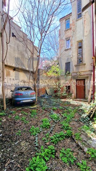 Vila cu curte de vanzare ULTRACENTRAL - 386 mp, 114 mp curte libera - 4