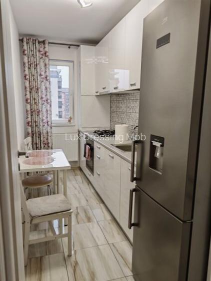 inchiriez apartament 2 camere, decomandat, mobilat si utilat complet, - 4