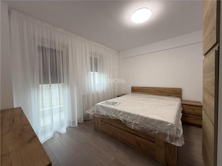 2 CAM DECOMANDAT BUCIUM LIDL LOC PARCARE PRIMA INCHIRIERE - 2