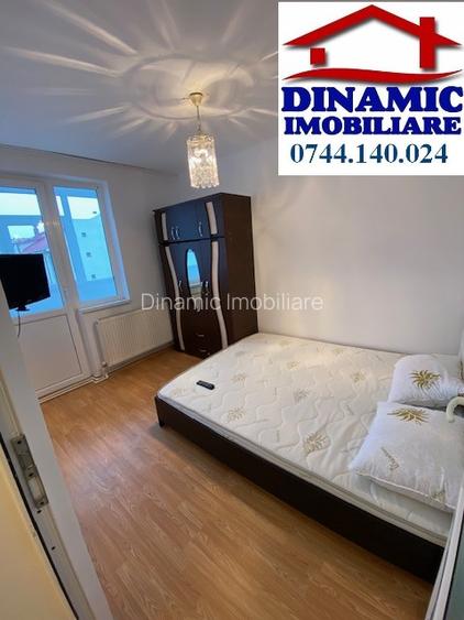 Apartament 2 camere, etaj 3, central, 300 euro/lunar. - 8