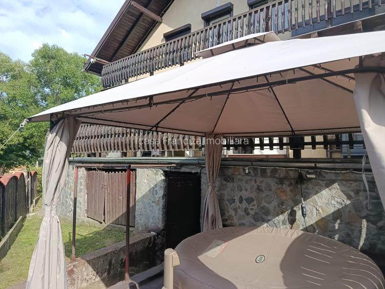 Vilă spectaculoasă de vânzare în Moeciu de Sus | Vedere panoramică. - 2