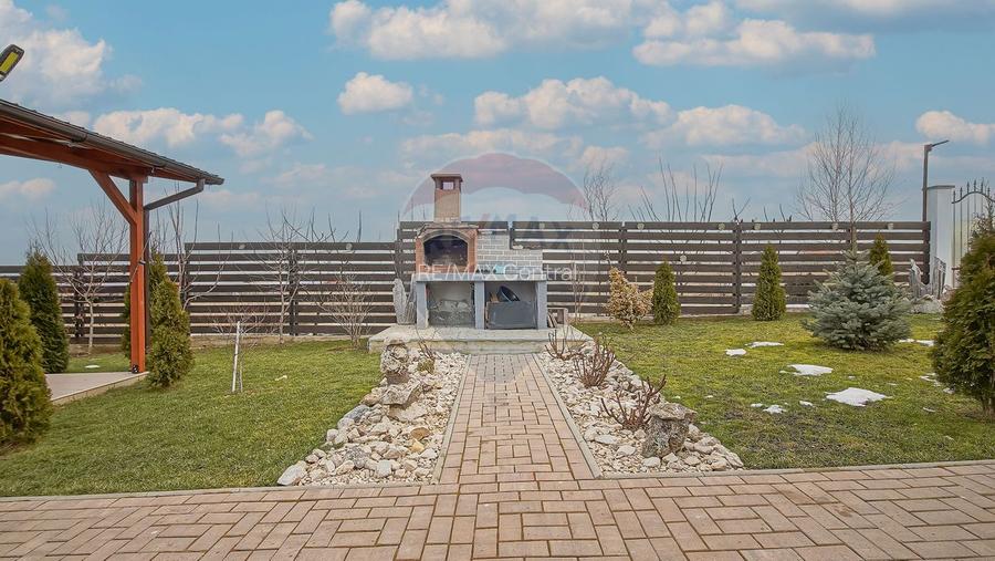 Comision zero, casa individuala + cabana A frame in Bod, la intrare - 49