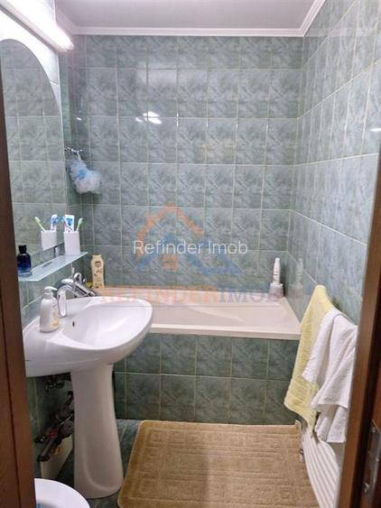 Apartament de vanzare cu 3 camere, zona Titan - Metrou Nicolae Grigorescu - 8