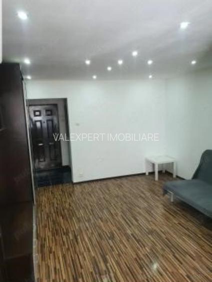 Metrou Costin Georgian,gars,supf.32 mp, mob/util - 5