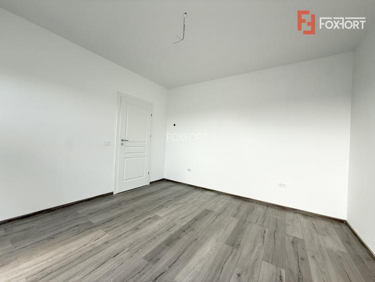 Casa individuala cu 4 camere, situata la drum asfaltat in Sacalaz - 38