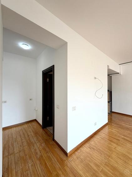 Aviatiei / Caramfil Office / Spatiu de birou '70 Mp / Parcare Opțional