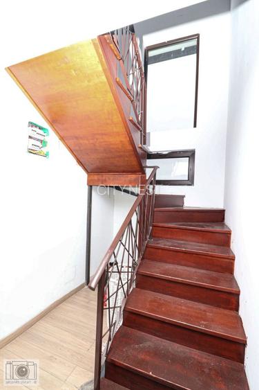 Soluție Locativă pentru Firme: Vilă cu Capacitate Mare în Ciorogarla - 15