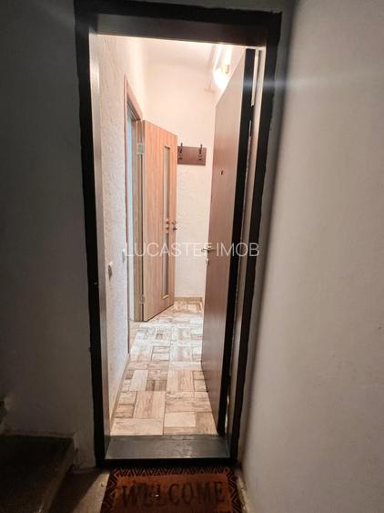 Garsoniera  Piata Domeni  Av Ion Marasecu - 17