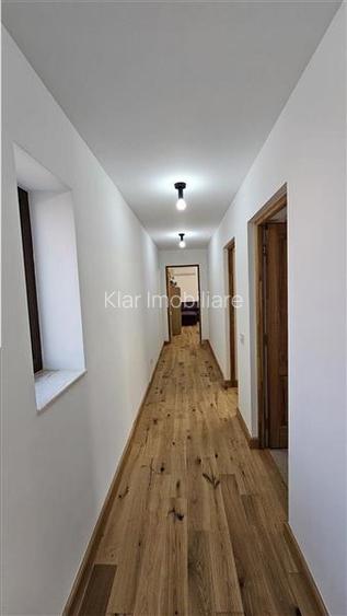 Casa renovata 200mp pe 2 niveluri,parcare, curte cu foisor,Centru, str.Nicolae B - 31