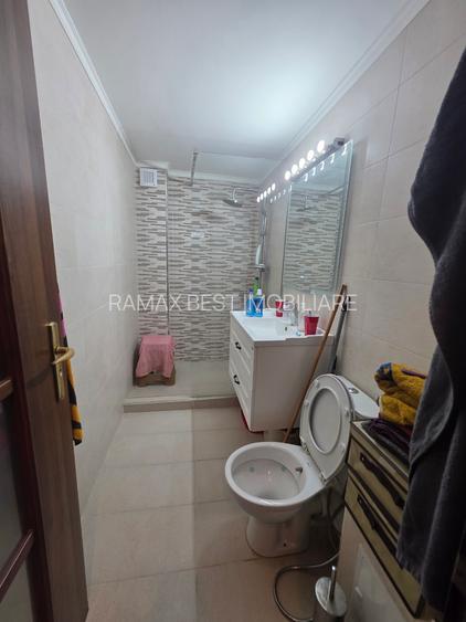 Vitanul nou, chiar pe Foisorului, stradal, bloc reabilitat - 14