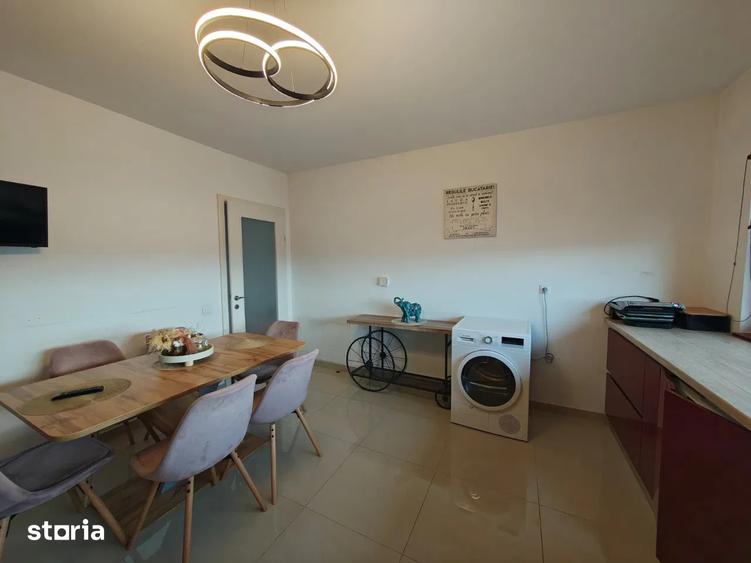 Duplex de vanzare de 140mp , teren 365mp zona : Floresti Narciselor