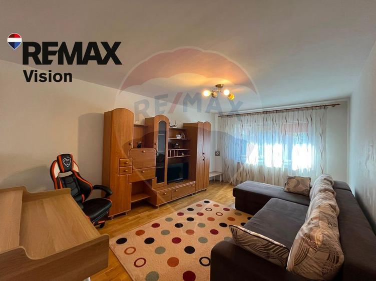 Apartament cu 3 camere de închiriat în zona Brazda lui Novac