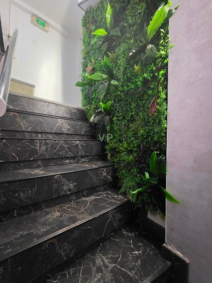 Spațiu comercial central - 4