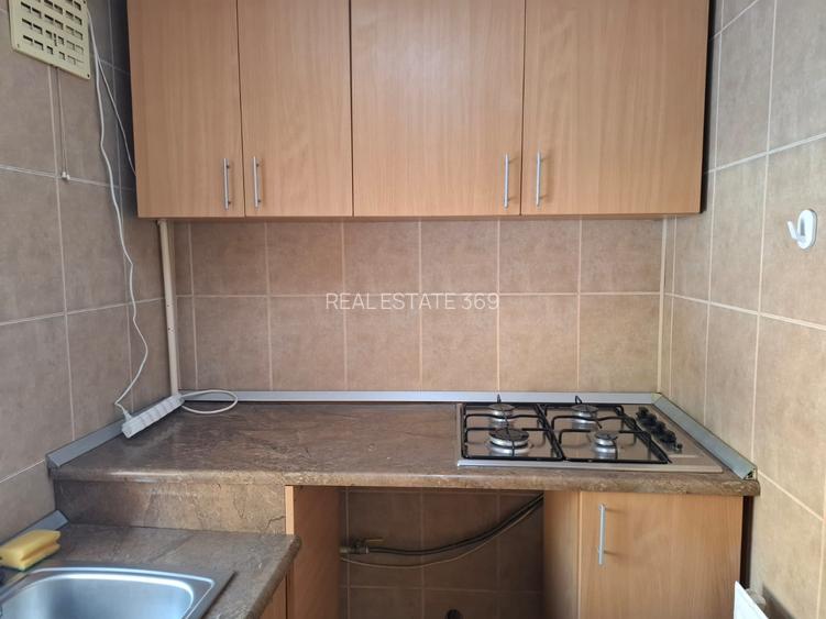 URGENT!, Titulesccu, et. 1 in imobil P+1, INTRARE SEPARATA, NEGOCIABIL - 10