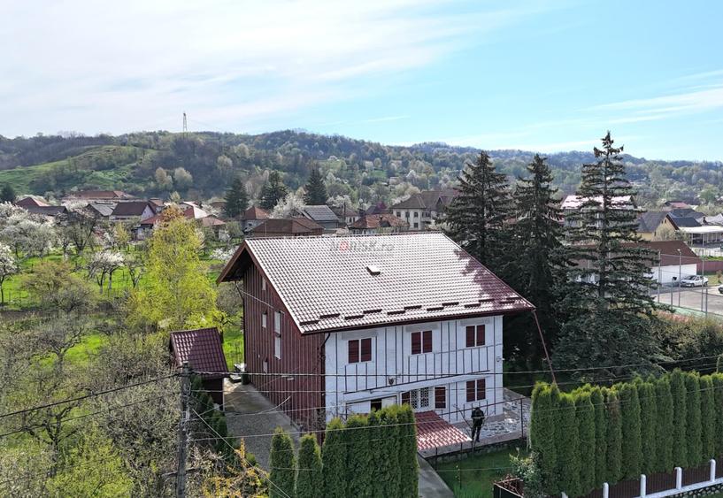 Refugiu de weekend sau business turistic, vila spatioasa, teren 1632 mp - 21