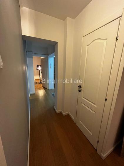 Apartament 3 camere decomandate, 2 bai, etajul 1, zona strazii Bucuresti - 18