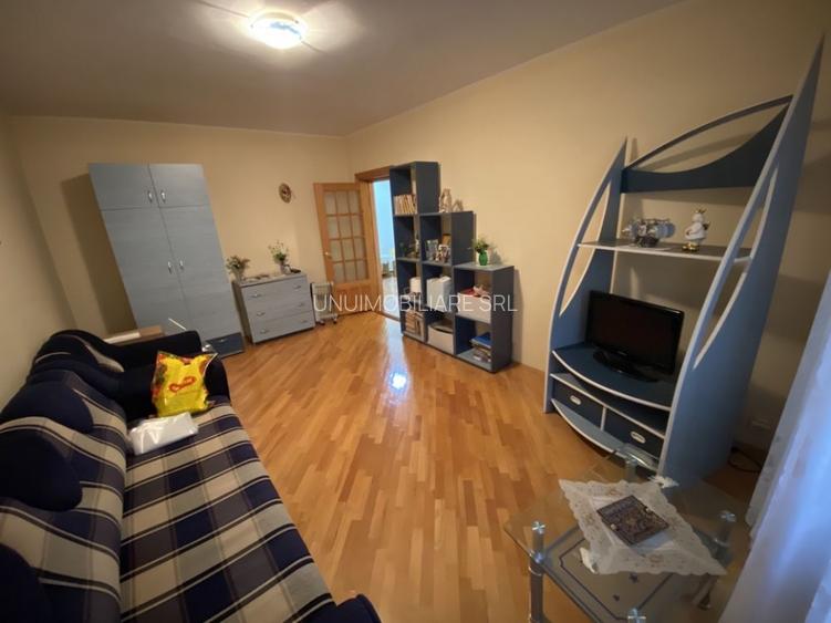 Apartament  2 camere Zona Capela Militară - etaj 6/10 - 56 mp - 5